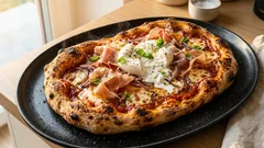 Pinsa z burratą w 15 minut: chrupiący spód i kremowy finisz prosto z piekarnika