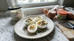 Jajka faszerowane z chrzanem – kremowy farsz, który zawsze się udaje