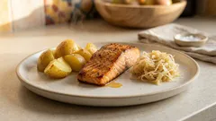 Ziemniaki z łososiem i kapustą kiszoną: szybki obiad z 3 składników